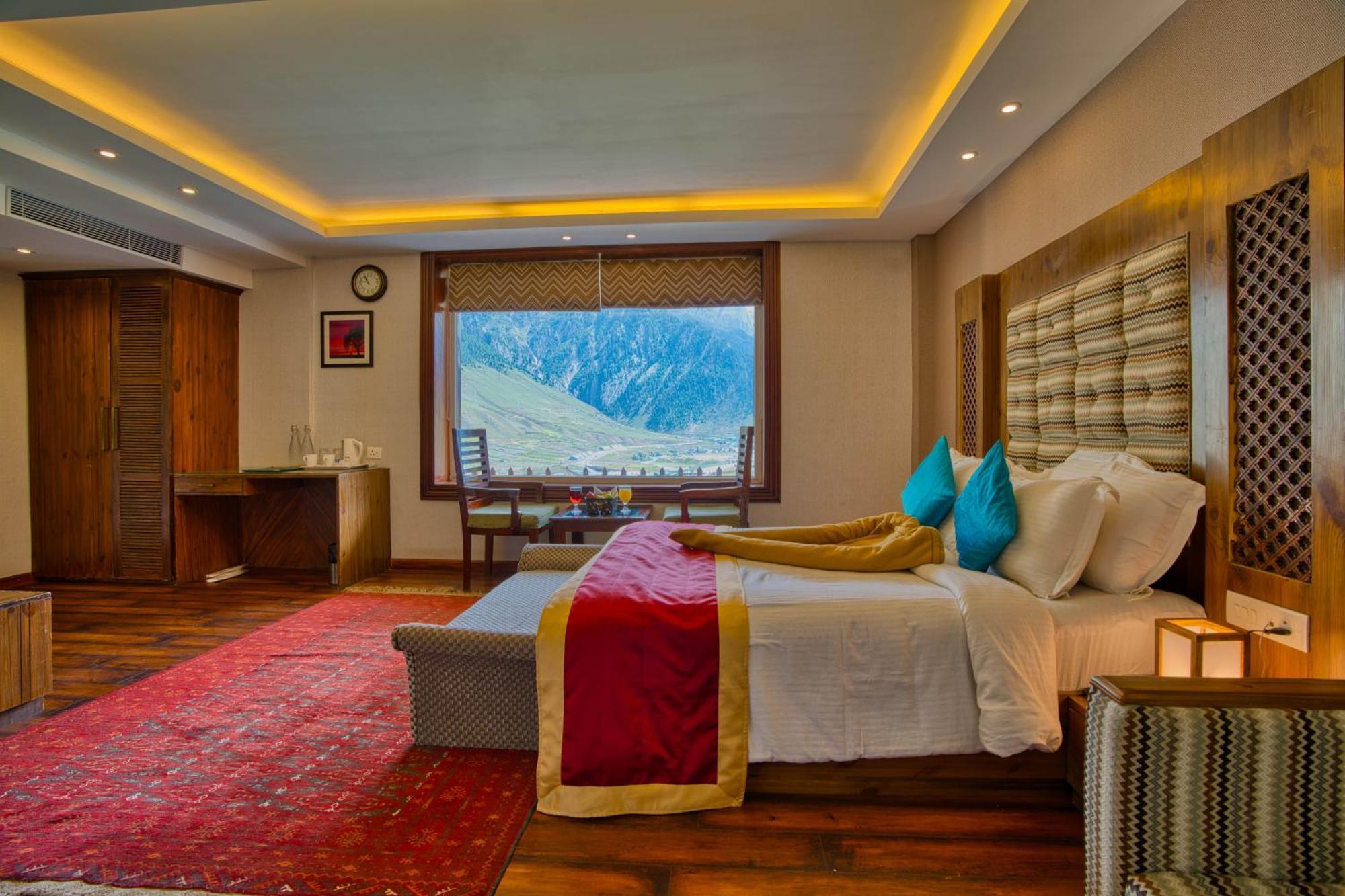 Golden Meadows Hotels & Resorts Sonāmarg Eksteriør bilde
